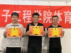 攻守转换提速,比赛强度升级 攻守转换提速,比赛强度升级