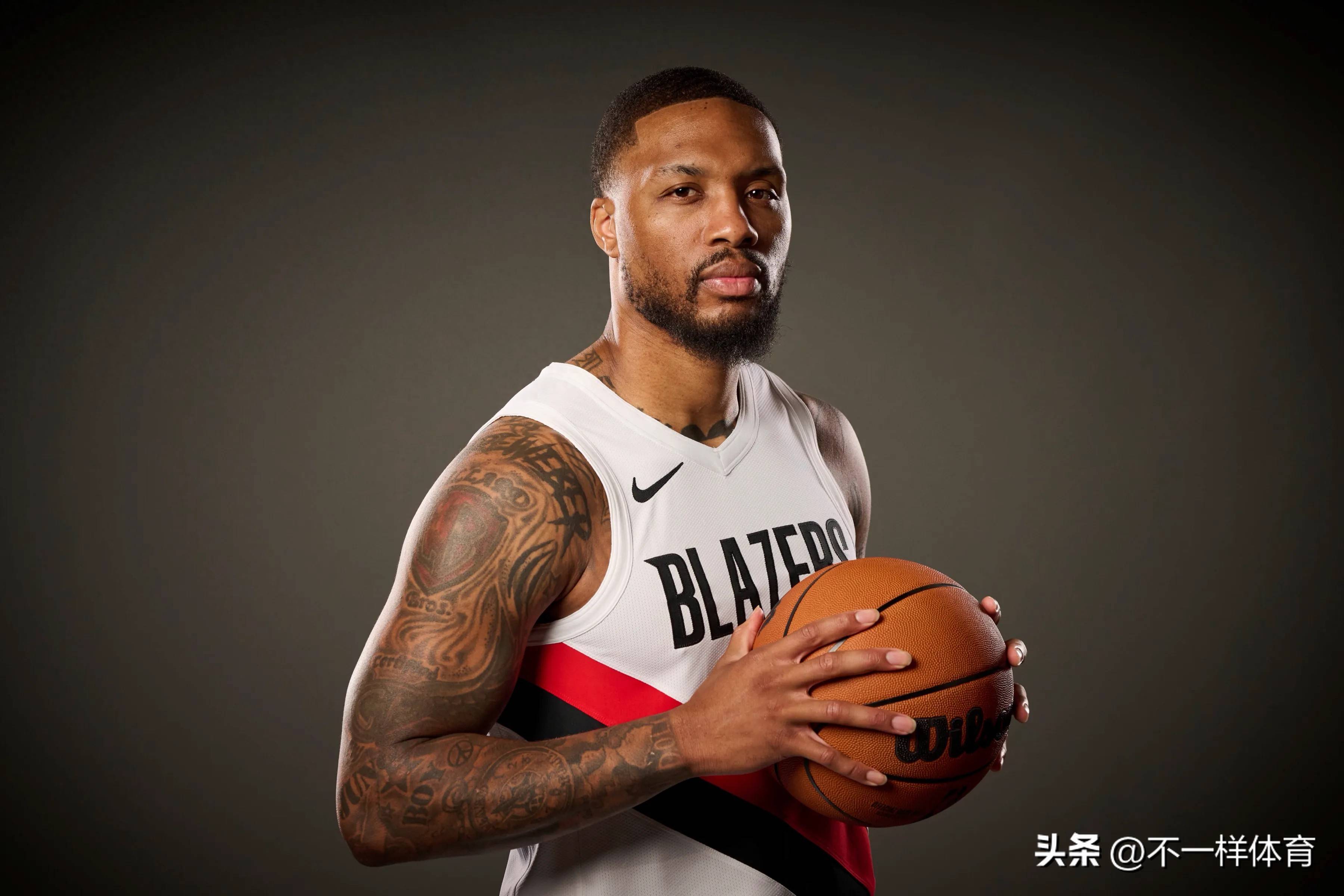 雄鹿NBA战胜凯尔特人,利拉德关键球 雄鹿NBA战胜凯尔特人,利拉德关键球